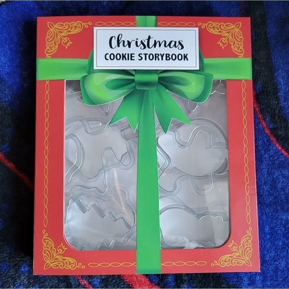 Christmas Cookie Storybook Cookie Cutters - Picture 1 of 3